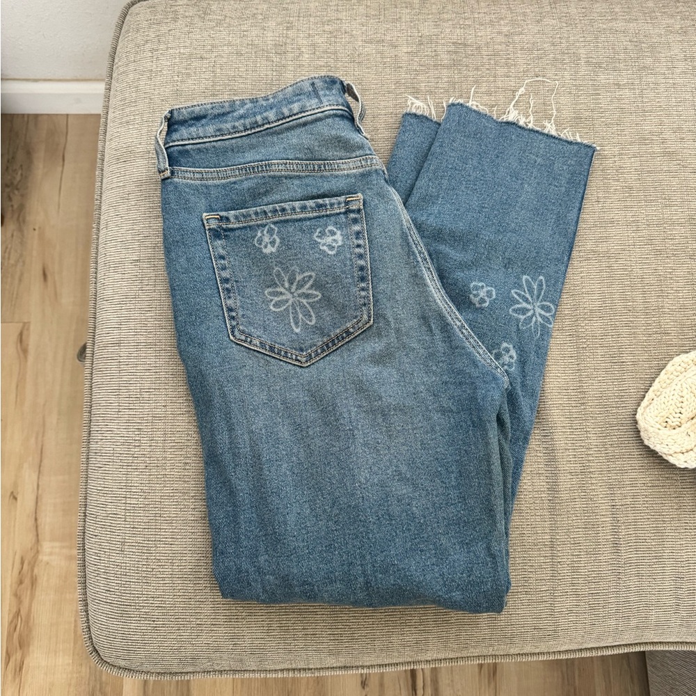Cropped Mom Jeans